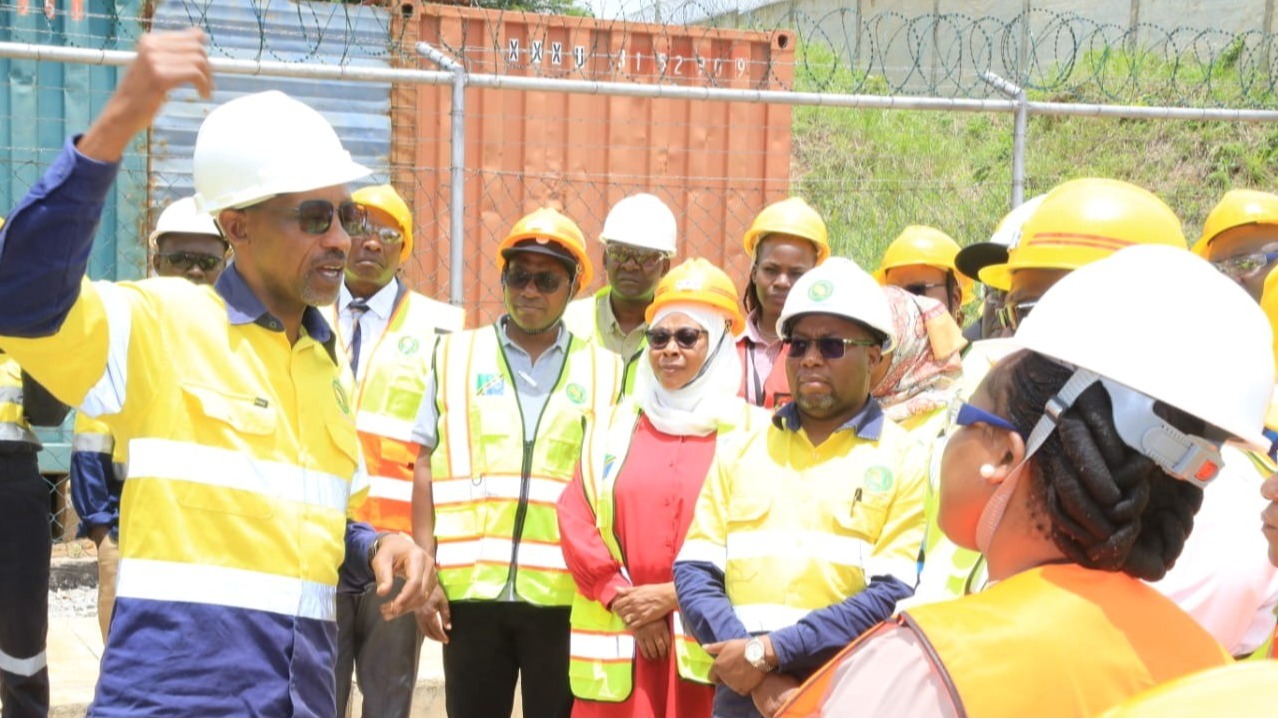 KAMATI YA KUDUMU YA BUNGE YA PIC YATEMBELEA MGODI WA STAMIGOLD