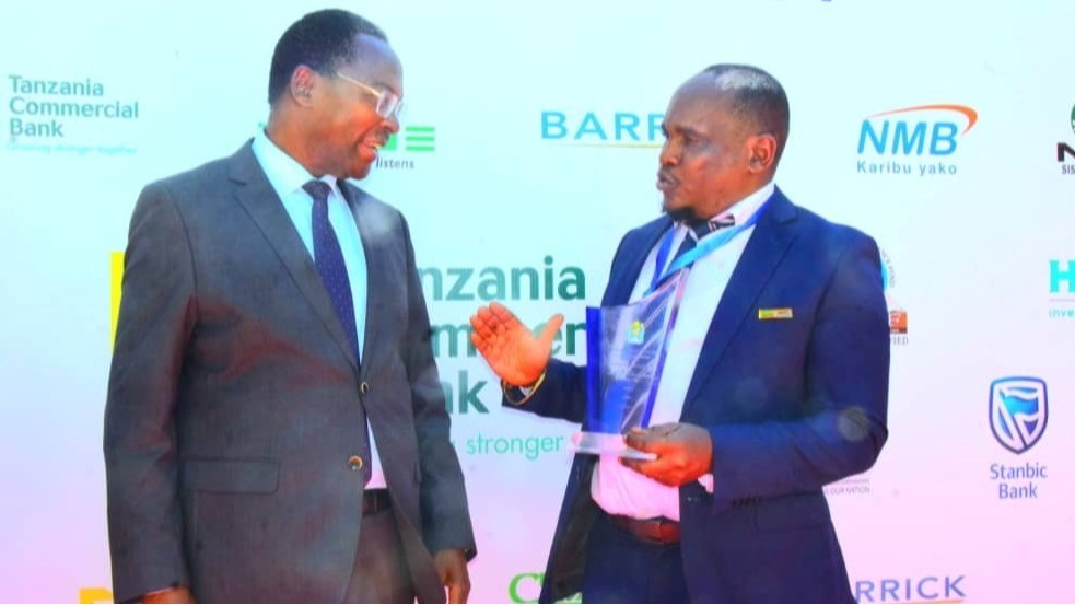 STAMICO KINARA WA MAGEUZI, MHE. RAIS AIMWAGIA PONGEZI, YAIBUKA NA TUZO YA RAIS KWA MARA YA PILI